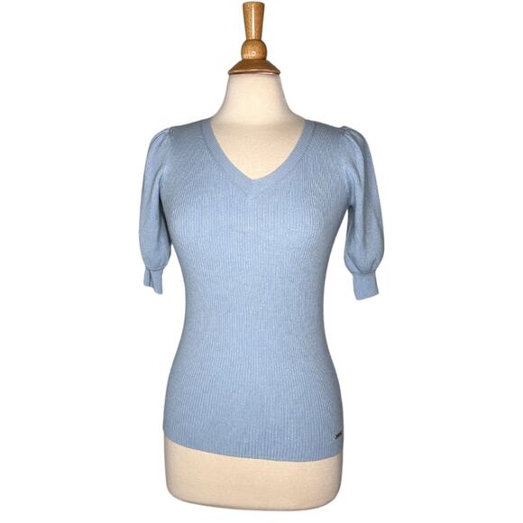 Tahari Baby Blue Ribbed V Neck Balloon Puff Sleeve Blouse Short Sleeve Top GG24 - Picture 1 of 10